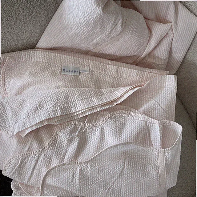 2 Matching MATOUK Searsucker Lightweight Coverlet Bedspread TWIN Pink/White VTG?