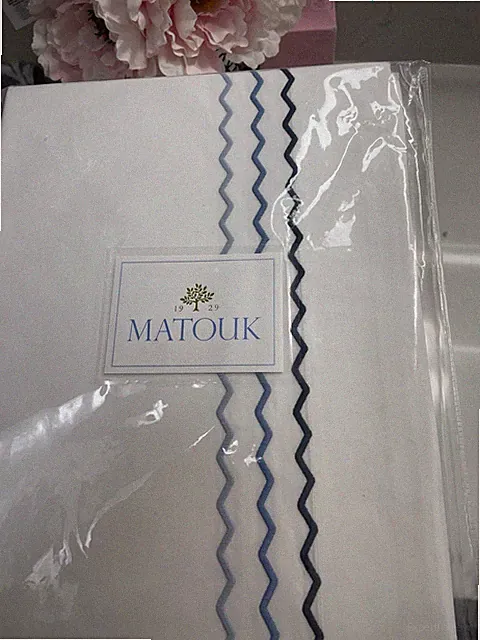 $284 Matouk India NWT 1pc F/Q Flat Sheet Axel Spring Azure