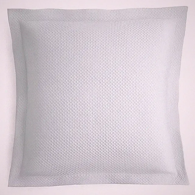 Elegant Alba Bedding Set by Matouk