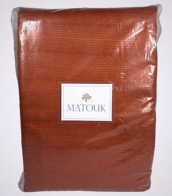 Matouk Augusta Coverlet Queen M130 Saffron Matelassé Luxury Bedding