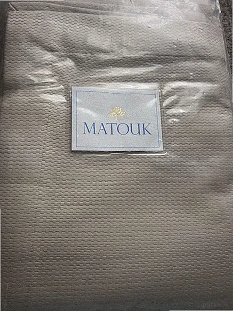 MATOUK Augusta Pebbled Coverlet Full/Queen 94x97
