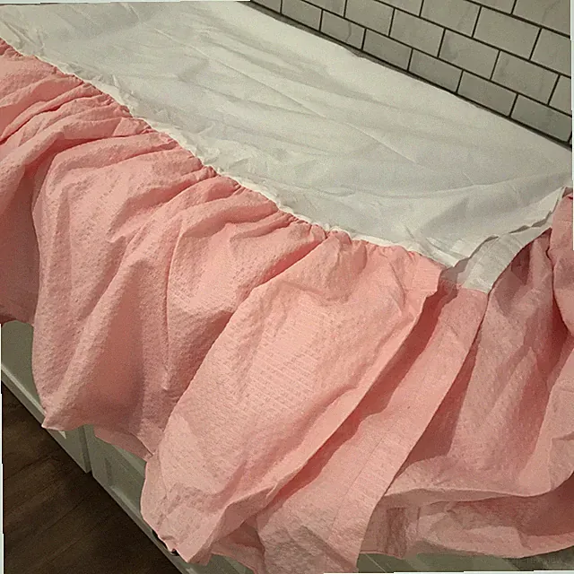 Matouk Bed Skirt Twin Pink Seersucker Ruffled Dust Ruffle 50/50 Cotton Poly