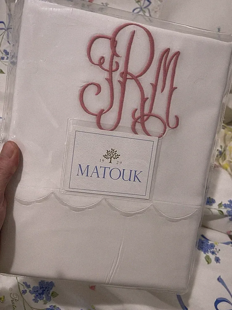 Matouk India New 2pc King Cases White 350TC Percale Scallop MONO