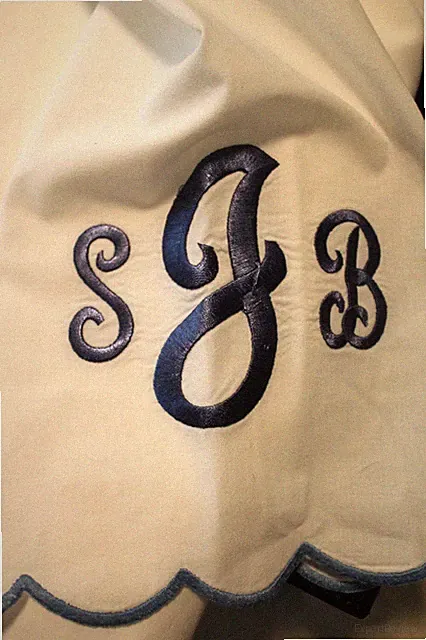 MATOUK Scalloped Monogrammed 100% Cotton Percale Twin Flat Sheet