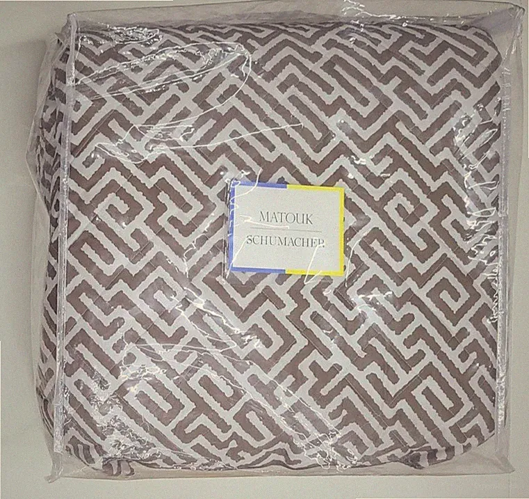Matouk Schumacher MSC058 Gabriel King Quilt Mocha 500 Thread Count
