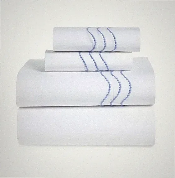 Matouk Serena Queen Sheet Set Spring Blue 350 Thread Count 100% Cotton NEW $680